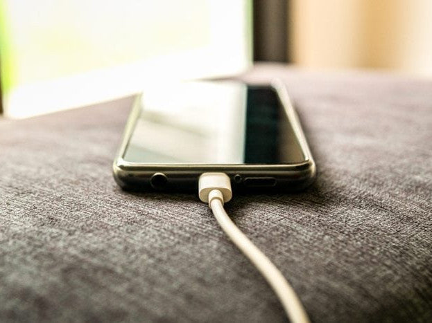 Cell Phone Mobile Charging in the Blink of an Eye